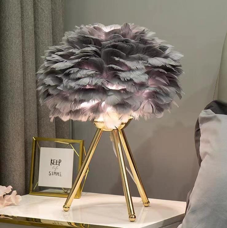 Plume Opulence Table Lamp - Image 2