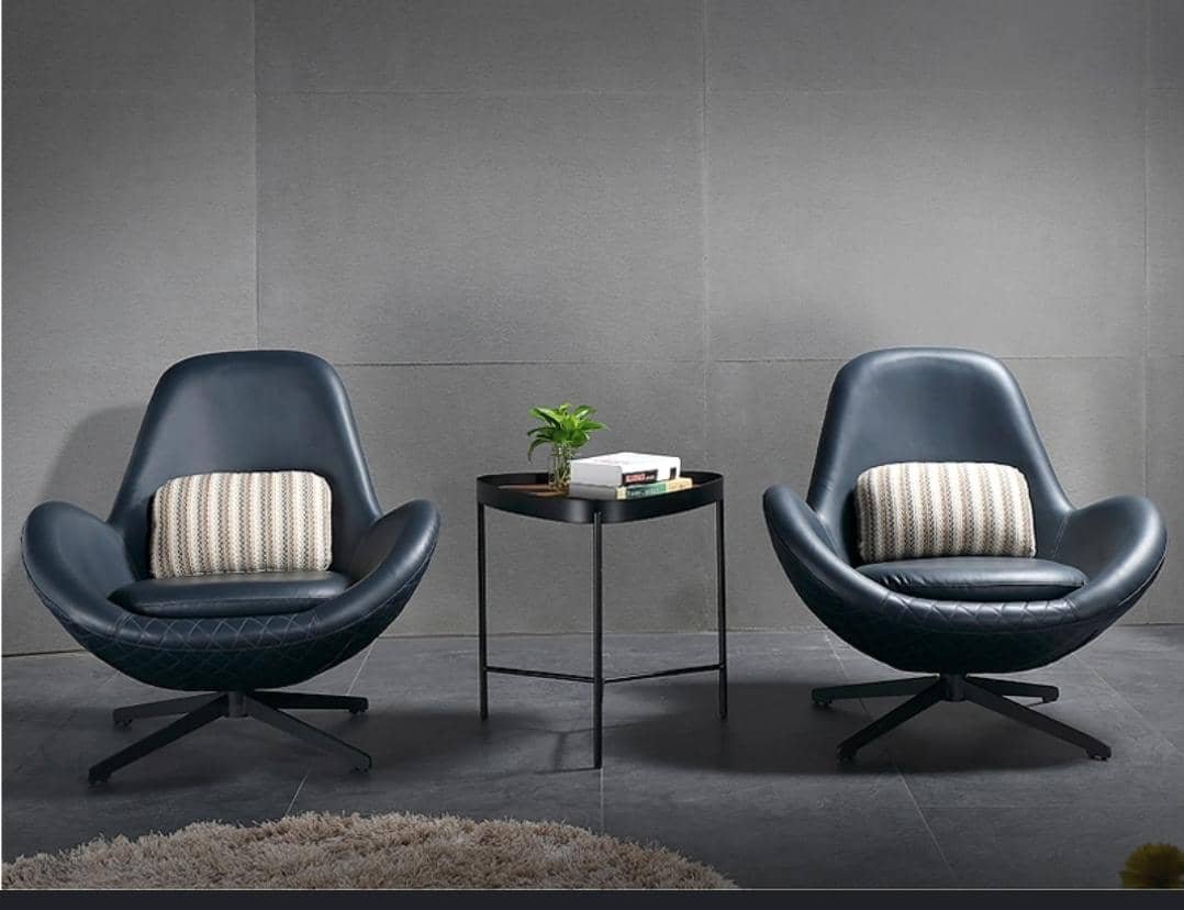 Egg Shell Chair - Image 3